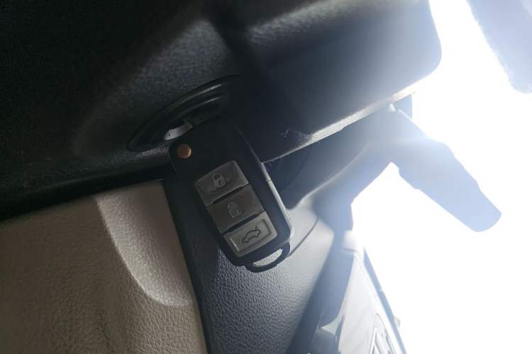 Used FORTHING Joyear XV 2015 1.6L CVT Comfort Model Vehicle Key
