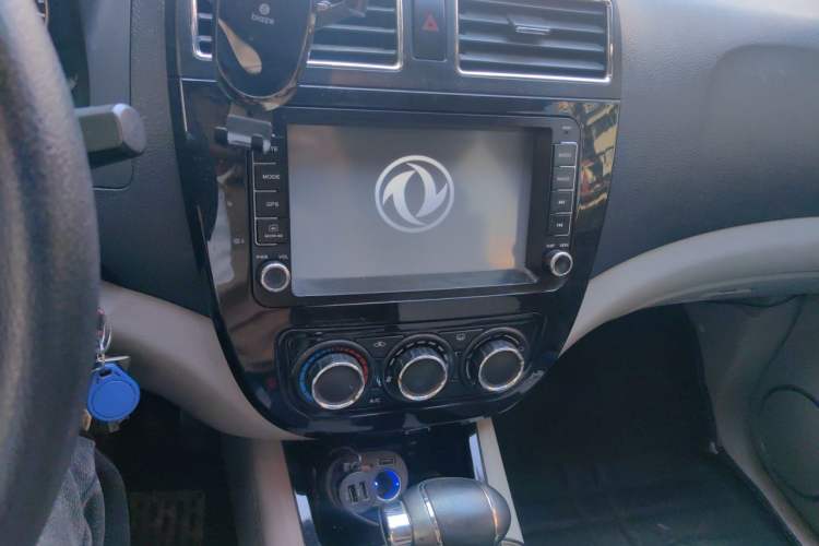 Used FORTHING Joyear XV 2015 1.6L CVT Comfort Model Audio And AC Panel