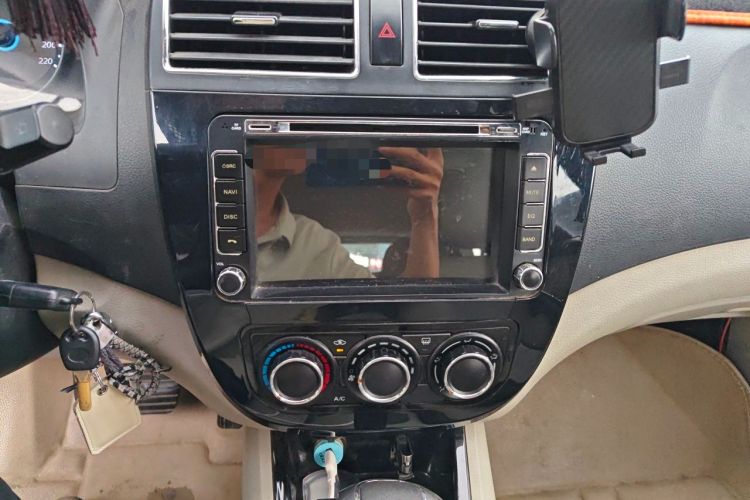 Used FORTHING Joyear XV 2015 1.6L CVT Luxury Model Audio And AC Panel