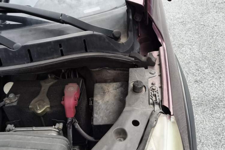 Used FORTHING Joyear XV 2015 1.6L CVT Luxury Model Engine Bay Left