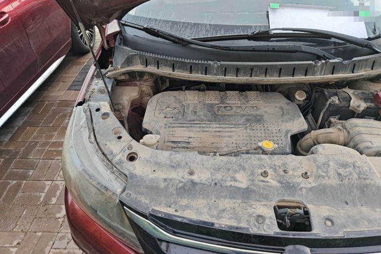 Used FORTHING Joyear XV 2015 1.6L CVT Luxury Model Engine Bay Right