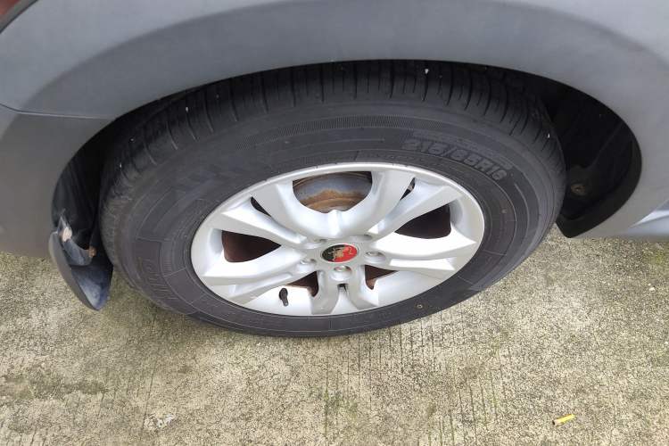 Used FORTHING Joyear XV 2015 1.6L CVT Comfort Model Exterior 8