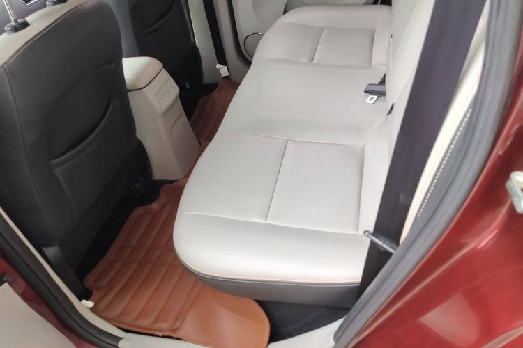 Used FORTHING Joyear XV 2015 1.6L CVT Comfort Model Interior 4