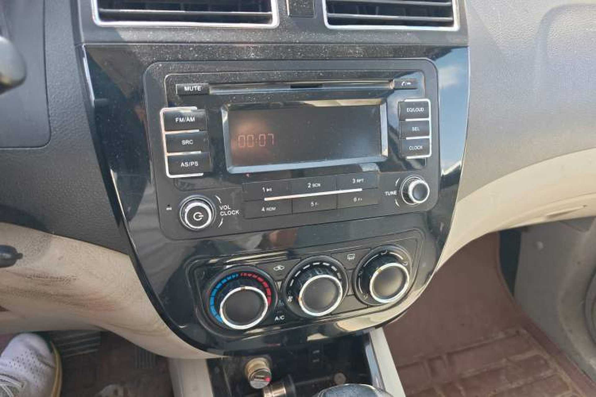 Used FORTHING Joyear XV 2015 1.6L CVT Luxury Model Audio And AC Panel