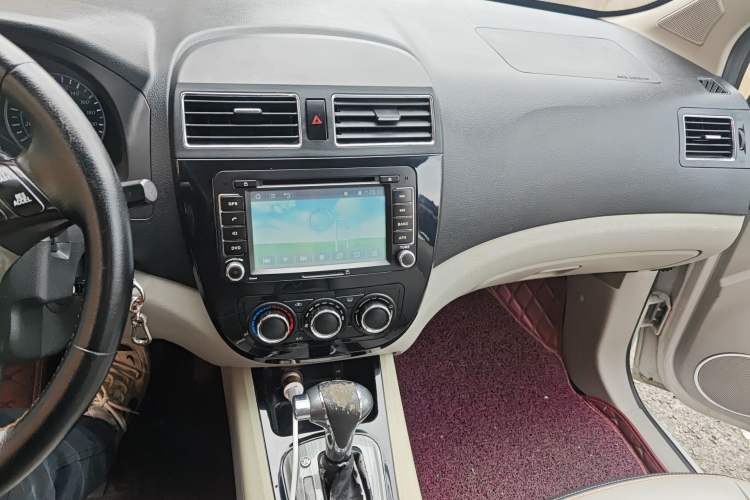 Used FORTHING Joyear XV 2015 1.6L CVT Luxury Model Audio And AC Panel