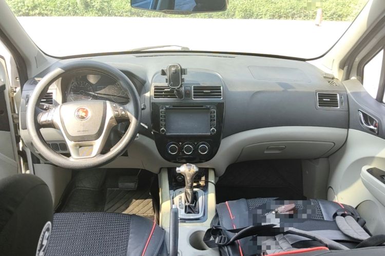 Used FORTHING Joyear XV 2015 1.6L CVT Luxury Model Center Console