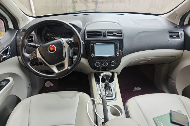 Used FORTHING Joyear XV 2015 1.6L CVT Luxury Model Center Console