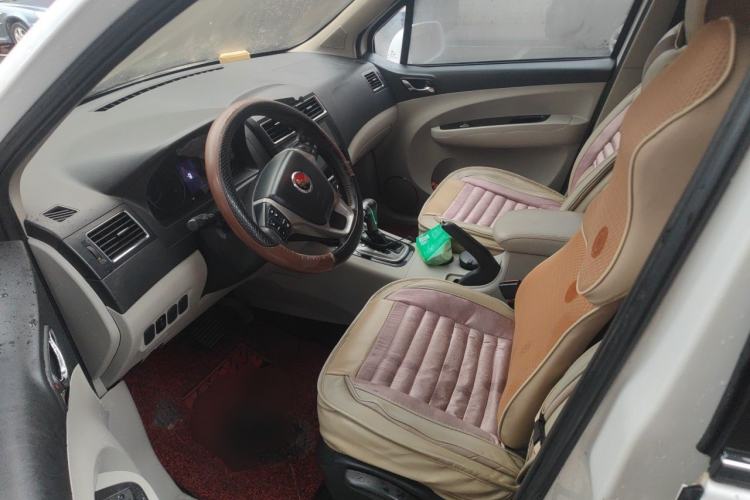 Used FORTHING Joyear XV 2015 1.6L CVT Luxury Model Driver Seat