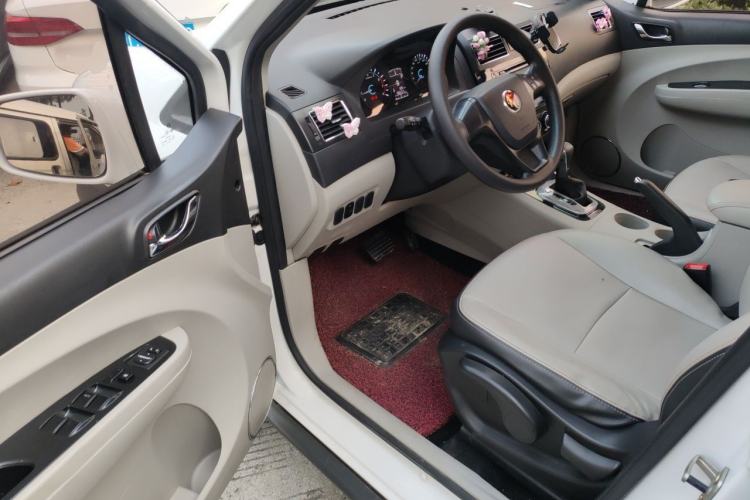Used FORTHING Joyear XV 2015 1.6L CVT Comfort Model Driver Seat