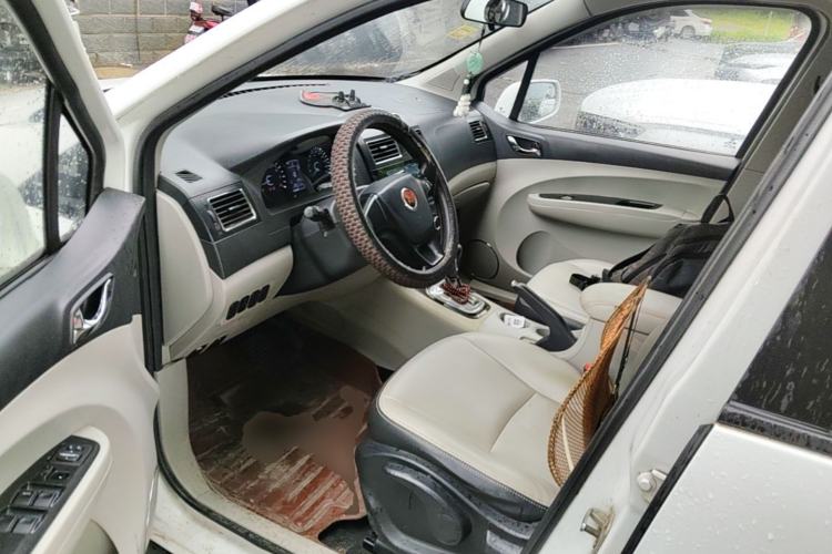 Used FORTHING Joyear XV 2015 1.6L CVT Comfort Model Driver Seat