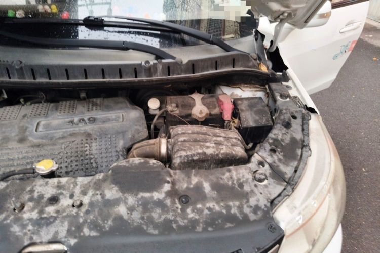 Used FORTHING Joyear XV 2015 1.6L CVT Comfort Model Engine Bay Left