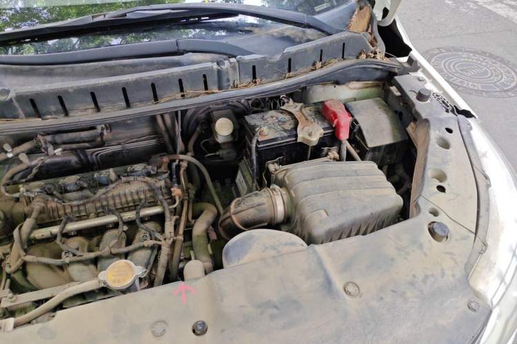 Used FORTHING Joyear XV 2015 1.6L CVT Comfort Model Engine Bay Left