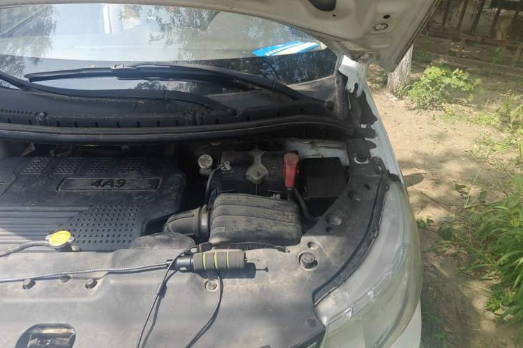 Used FORTHING Joyear XV 2015 1.6L CVT Luxury Model Engine Bay Left
