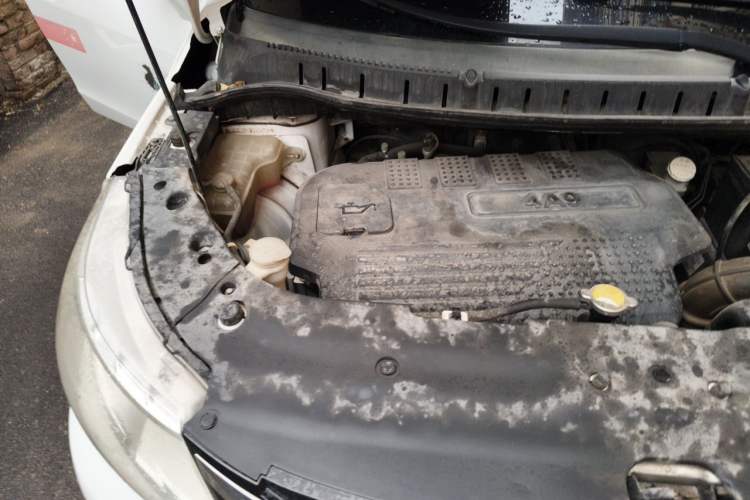 Used FORTHING Joyear XV 2015 1.6L CVT Comfort Model Engine Bay Right