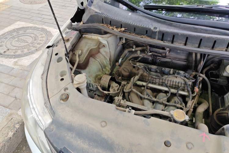 Used FORTHING Joyear XV 2015 1.6L CVT Comfort Model Engine Bay Right