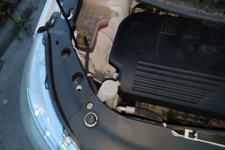 Used FORTHING Joyear XV 2015 1.6L CVT Comfort Model Engine Bay Right