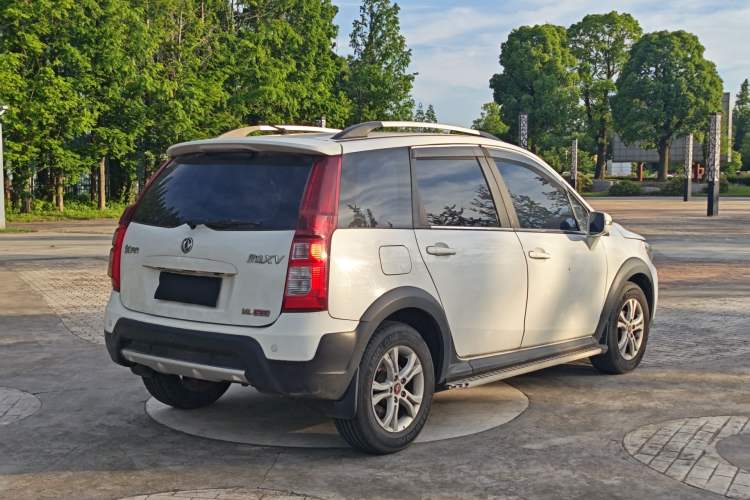 Used FORTHING Joyear XV 2015 1.6L CVT Luxury Model Exterior 4
