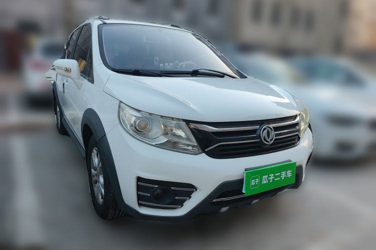 Used FORTHING Joyear XV 2015 1.6L CVT Luxury Model Front Right 45 Deg