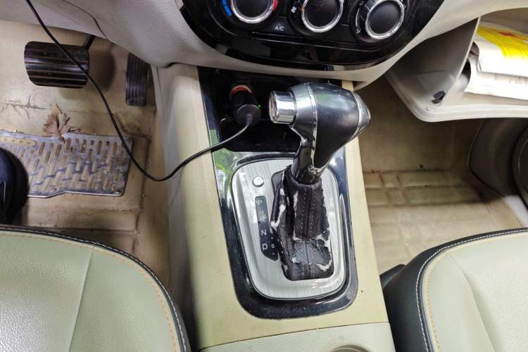 Used FORTHING Joyear XV 2015 1.6L CVT Comfort Model Gear Lever