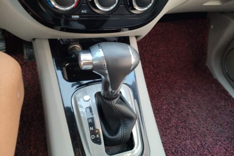 Used FORTHING Joyear XV 2015 1.6L CVT Comfort Model Gear Lever