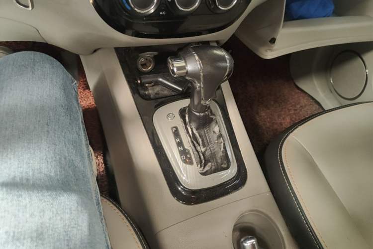 Used FORTHING Joyear XV 2015 1.6L CVT Luxury Model Gear Lever