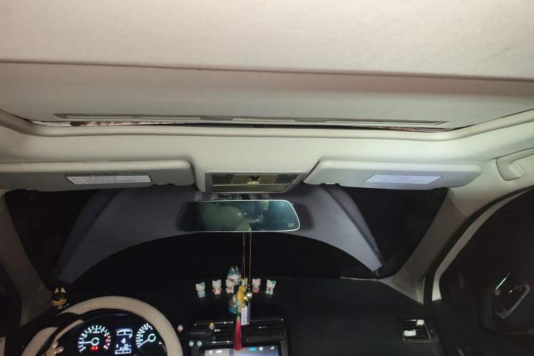 Used FORTHING Joyear XV 2015 1.6L CVT Luxury Model Headliner