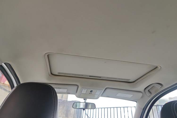 Used FORTHING Joyear XV 2015 1.6L CVT Luxury Model Headliner