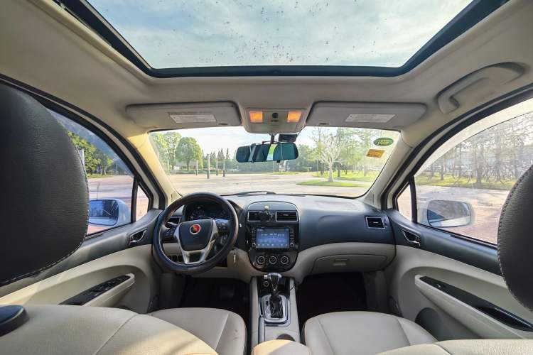 Used FORTHING Joyear XV 2015 1.6L CVT Luxury Model Interior 5