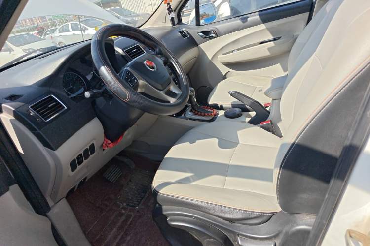 Used FORTHING Joyear XV 2015 1.6L CVT Luxury Model Left Front Seat