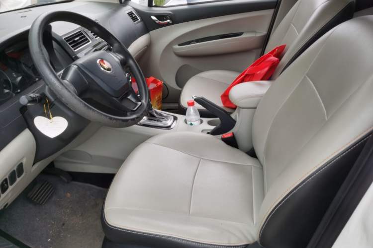 Used FORTHING Joyear XV 2015 1.6L CVT Comfort Model Left Front Seat
