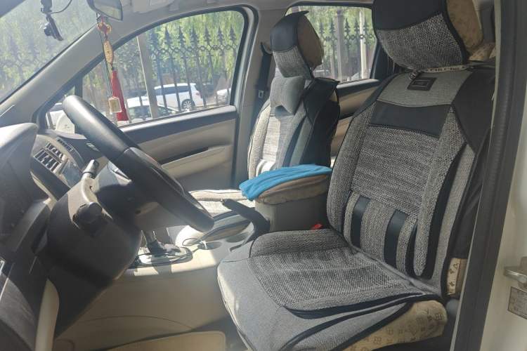 Used FORTHING Joyear XV 2015 1.6L CVT Luxury Model Left Front Seat