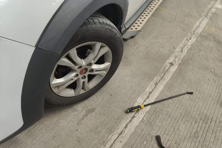 Used FORTHING Joyear XV 2015 1.6L CVT Luxury Model Left Front Wheel Hub