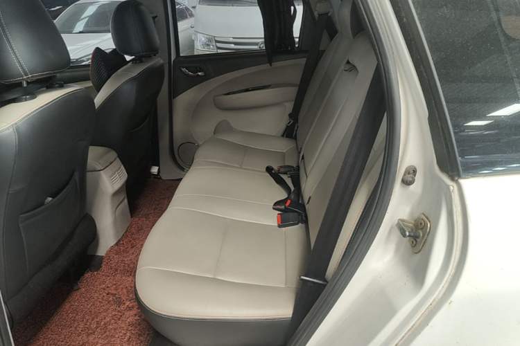 Used FORTHING Joyear XV 2015 1.6L CVT Luxury Model Left Rear Seat