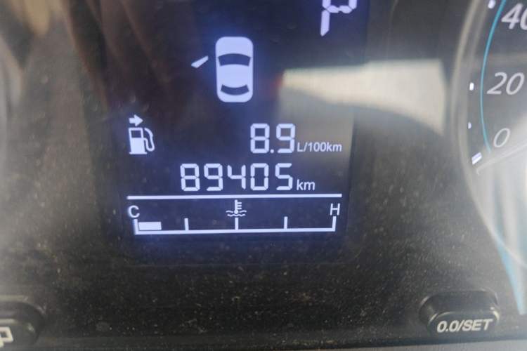 Used FORTHING Joyear XV 2015 1.6L CVT Luxury Model Odometer Close Up