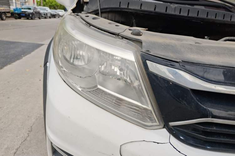 Used FORTHING Joyear XV 2015 1.6L CVT Comfort Model Right Front Headlight