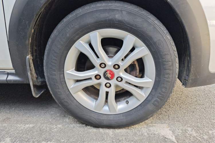 Used FORTHING Joyear XV 2015 1.6L CVT Comfort Model Right Front Wheel Hub