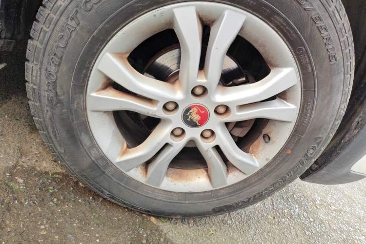 Used FORTHING Joyear XV 2015 1.6L CVT Comfort Model Right Front Wheel Hub