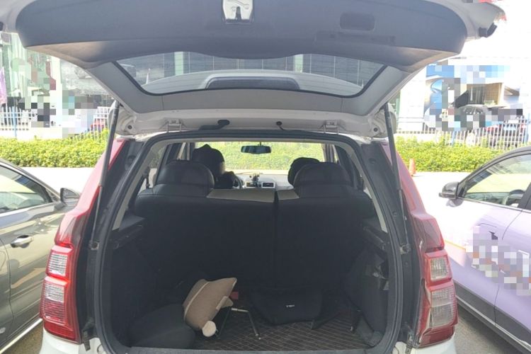 Used FORTHING Joyear XV 2015 1.6L CVT Luxury Model Trunk