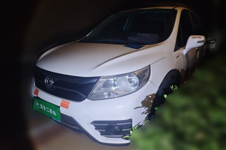 Ojetý FORTHING Joyear XV 2015 1.6L CVT Comfort Model Guazi used car, China used car export, Used car for sale, Used cars, Cheapest cars for sale
