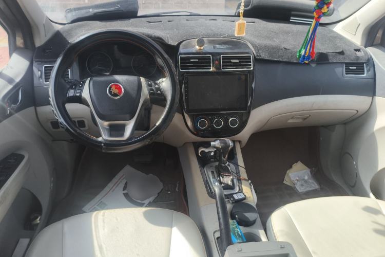 Used FORTHING Joyear XV 2015 1.6L CVT Luxury Model Center Console