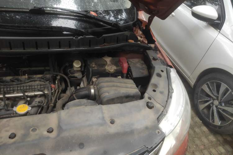 Used FORTHING Joyear XV 2015 1.6L CVT Comfort Model Engine Bay Left