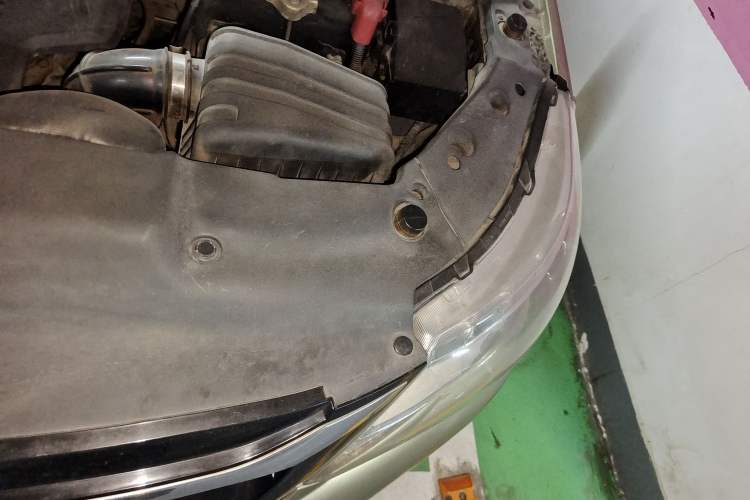 Used FORTHING Joyear XV 2015 1.6L CVT Comfort Model Engine Bay Left