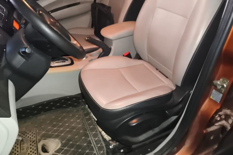 Used FORTHING Joyear XV 2015 1.6L CVT Luxury Model Left Front Seat