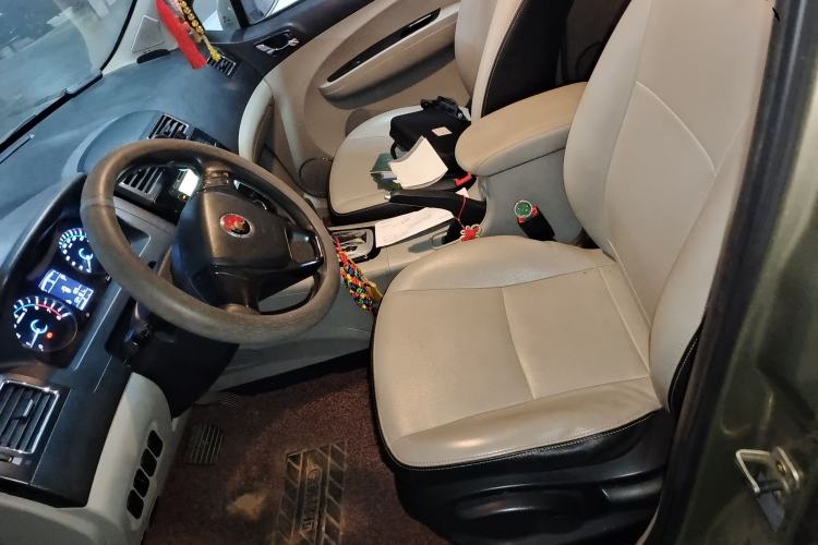 Used FORTHING Joyear XV 2015 1.6L CVT Comfort Model Left Front Seat