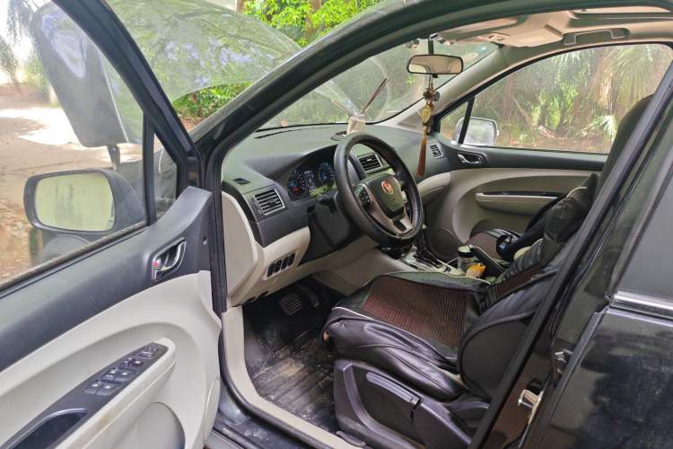Used FORTHING Joyear XV 2016 1.6L CVT Luxury Model Driver Seat