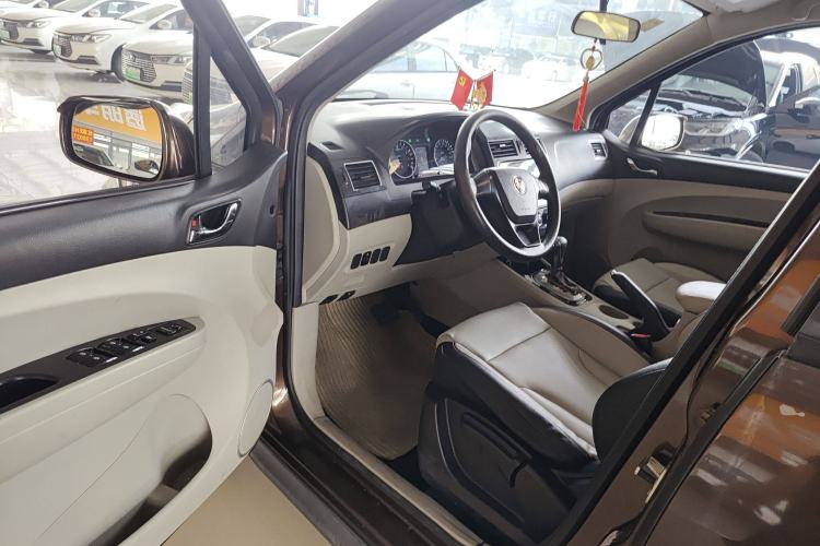 Used FORTHING Joyear XV 2016 1.6L CVT Comfort Model Driver Seat