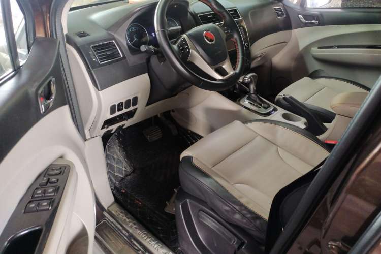 Used FORTHING Joyear XV 2016 1.6L CVT Luxury Model Driver Seat
