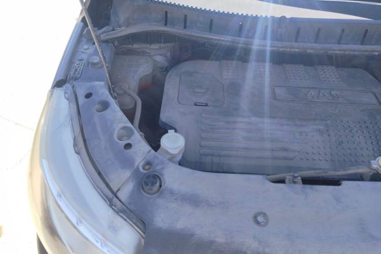 Used FORTHING Joyear XV 2016 1.6L CVT Luxury Model Engine Bay Right