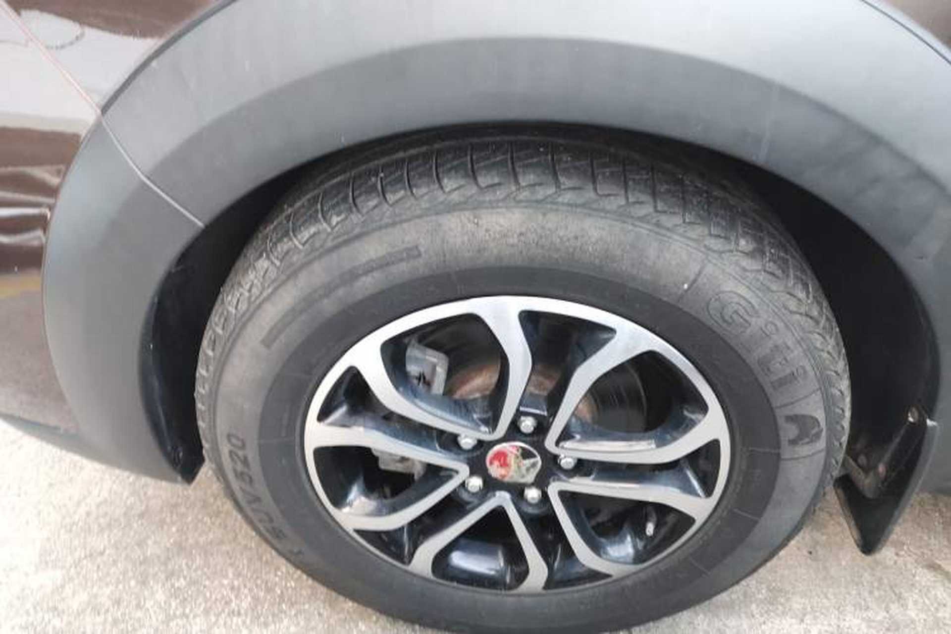 Used FORTHING Joyear XV 2016 1.6L CVT Luxury Model Exterior 7