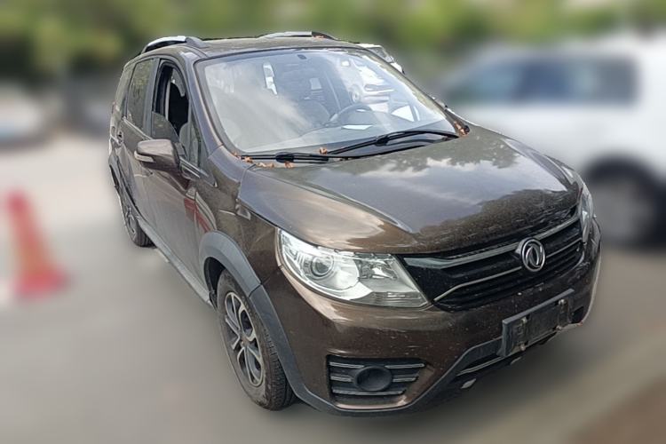 Used FORTHING Joyear XV 2016 1.6L CVT Luxury Model Front Right 45 Deg
